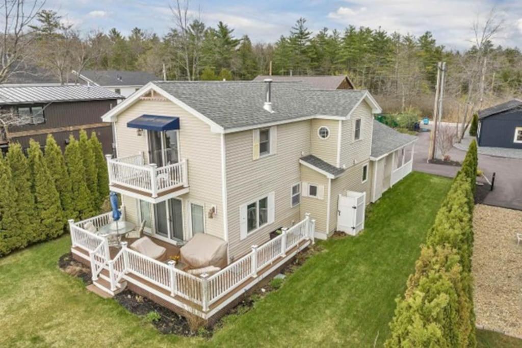 Waterfront Home With Dock Belmont Bagian luar foto