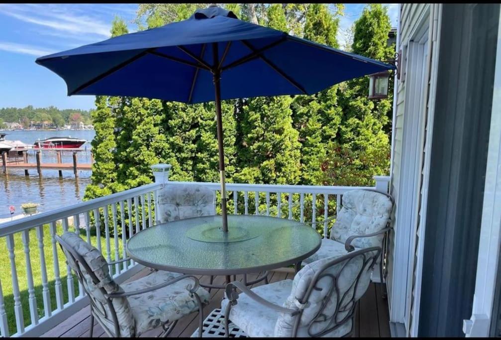 Waterfront Home With Dock Belmont Bagian luar foto